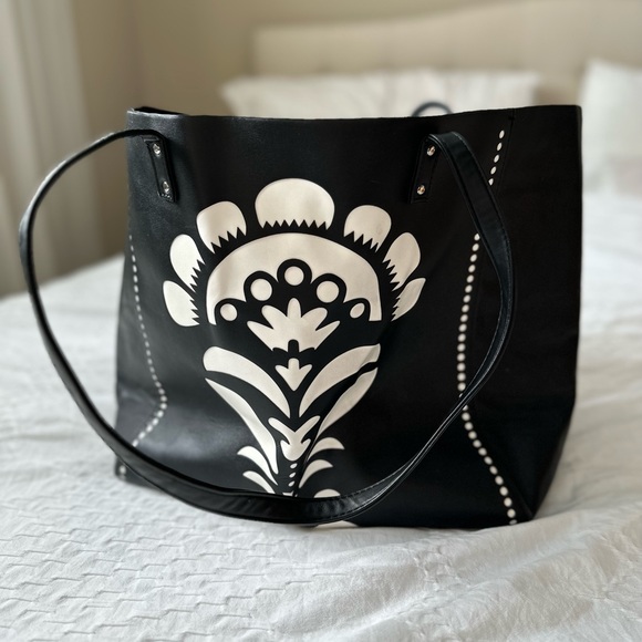 Vera Bradley Bags Vera Bradley Vegan Leather Laser Cut Tote Poshmark